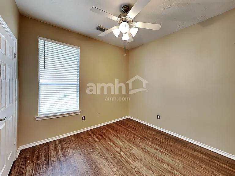 8723 Rollick Dr — Photo 16