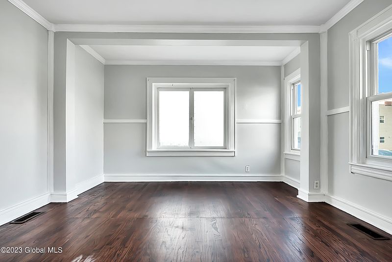 3rd image of 1509 4th Avenue