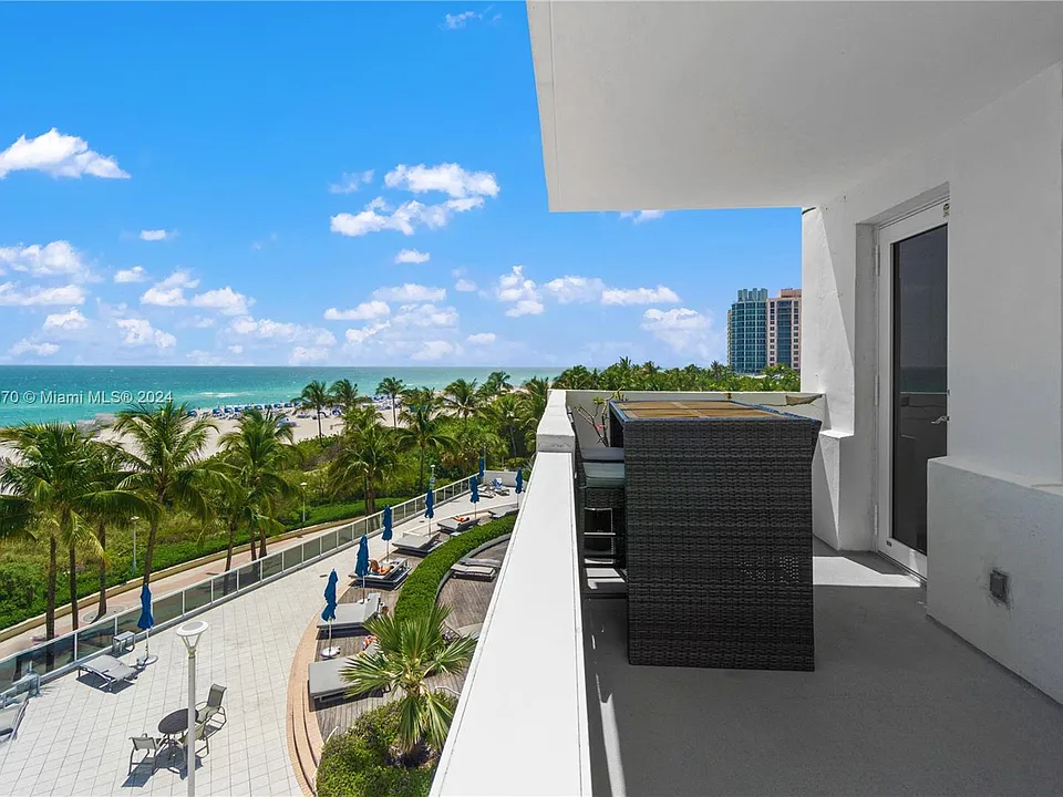 100 Lincoln Rd #548