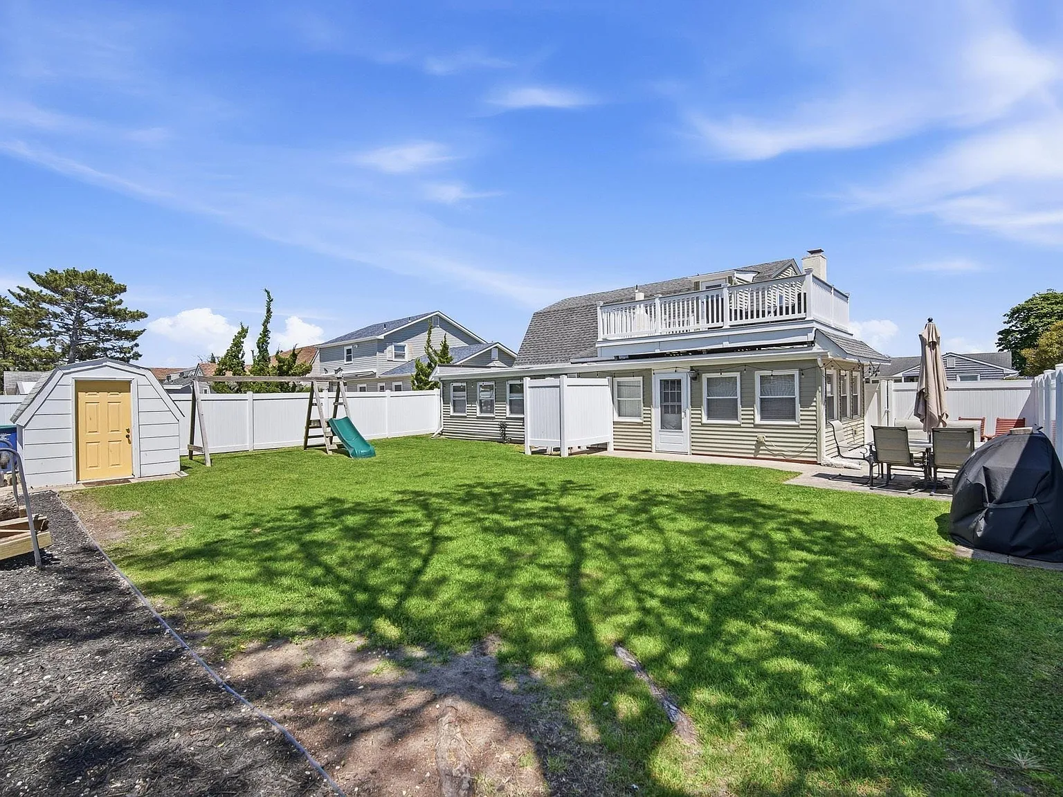5 bed, 2.0 bath, $3,500 — Photo 2