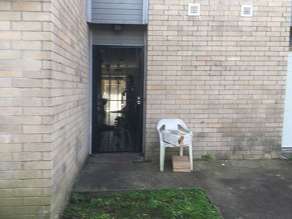 3rd image of 11000 Kinghurst Dr Unit 142