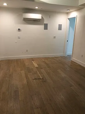 Rented by Nooklyn NYC LLC | media 19