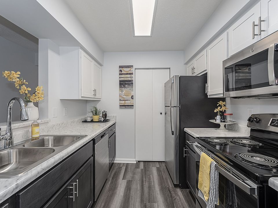 1st image of 1651 S Elm St #831B