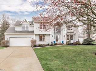 6530 Ashton Ln, Solon, OH 44139