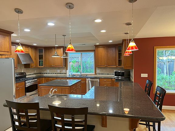 4th image of 3436 Cowper Ct