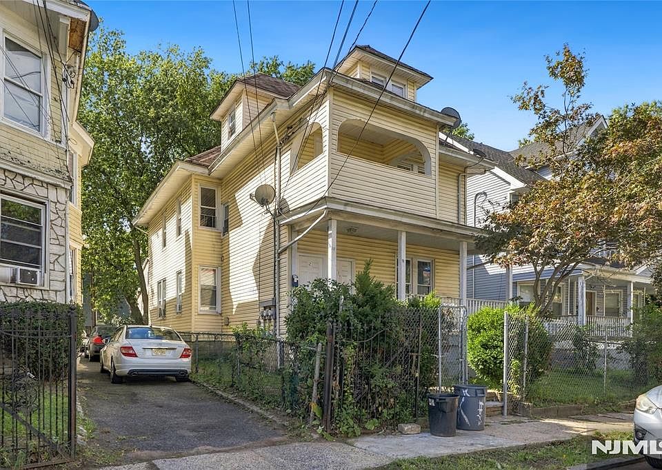 1st image of 10 Howell Place
