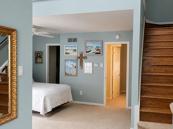 4th image of 1806 Stoneham Dr