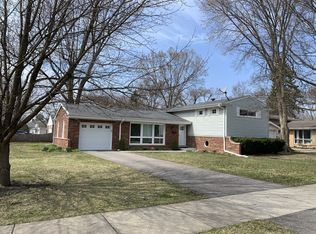 1432 Wescott Rd, Northbrook, IL 60062