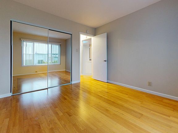 5th image of 359 21st Ave APT 6