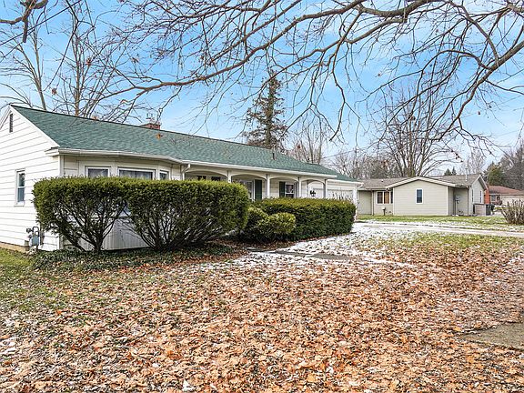 3rd image of 4300 Balfour Dr SE