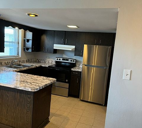 2nd image of 2645 W 127th Burr Oak Ave #3B