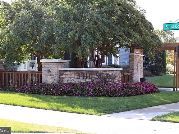 4th image of 30156 Candleberry Dr