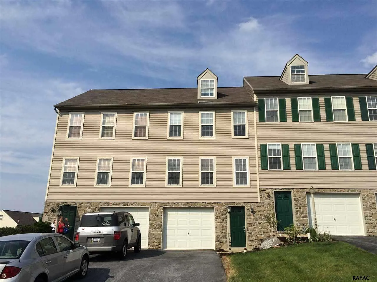 1006 Hearthridge Ln photo 1