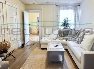 31 Temple St #5, Boston, MA 02114