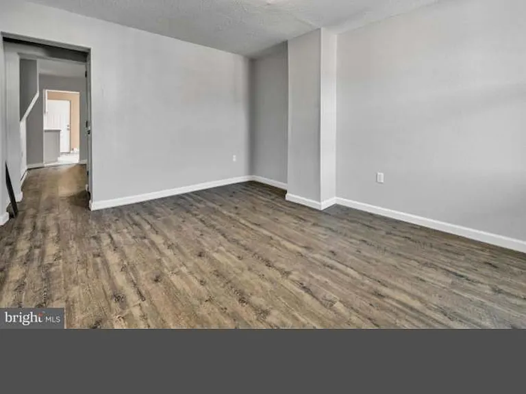 1506 Walnut St — Photo 15