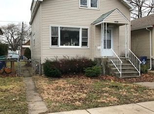 9426 S Utica Ave, Lincolnwood, IL 60805