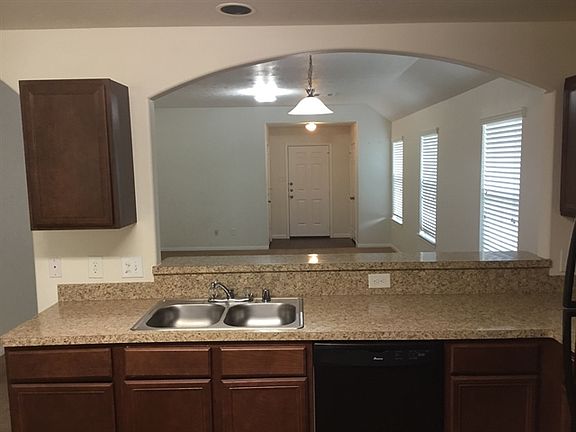 3rd image of 22371 Queenbury Hills Dr