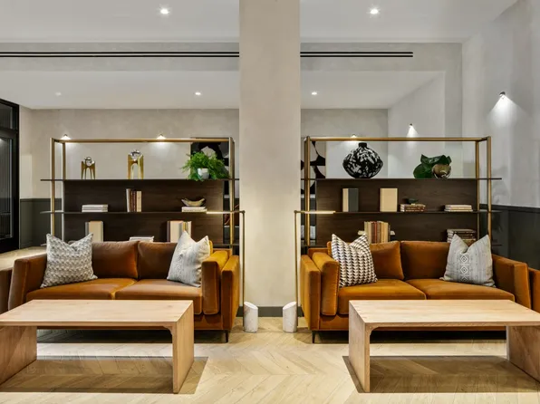 54 Crown Street image 18 of 44