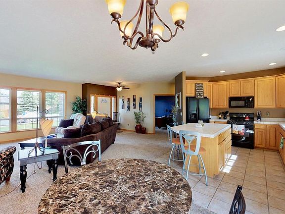 4th image of 2625 SW 37th St