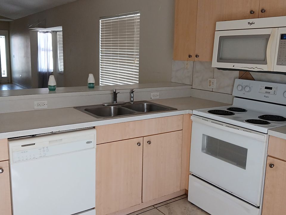 1st image of 2436 23rd St
