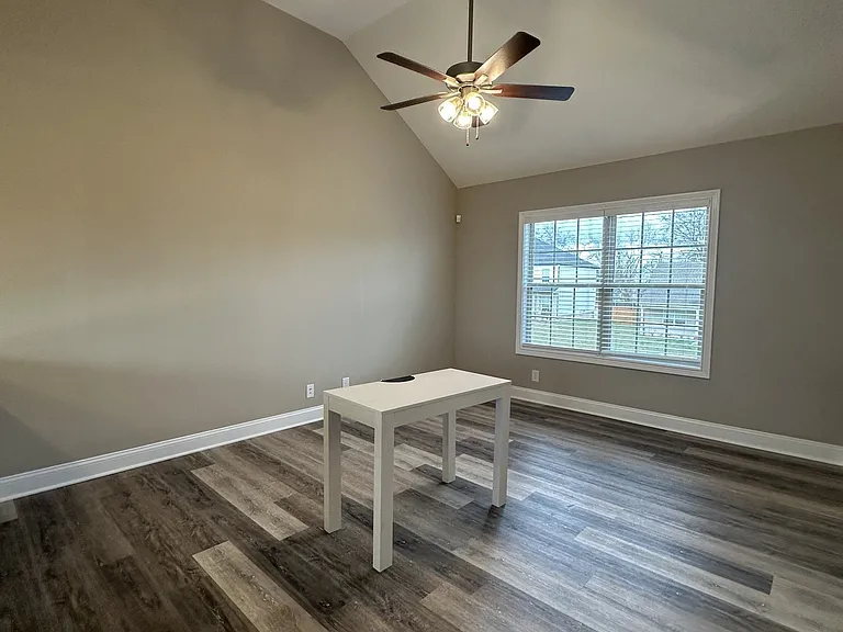 772 Lillian Grace Dr — Photo 2