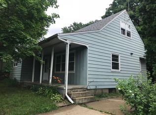 1820 Walnut St, Cedar Falls, IA 50613