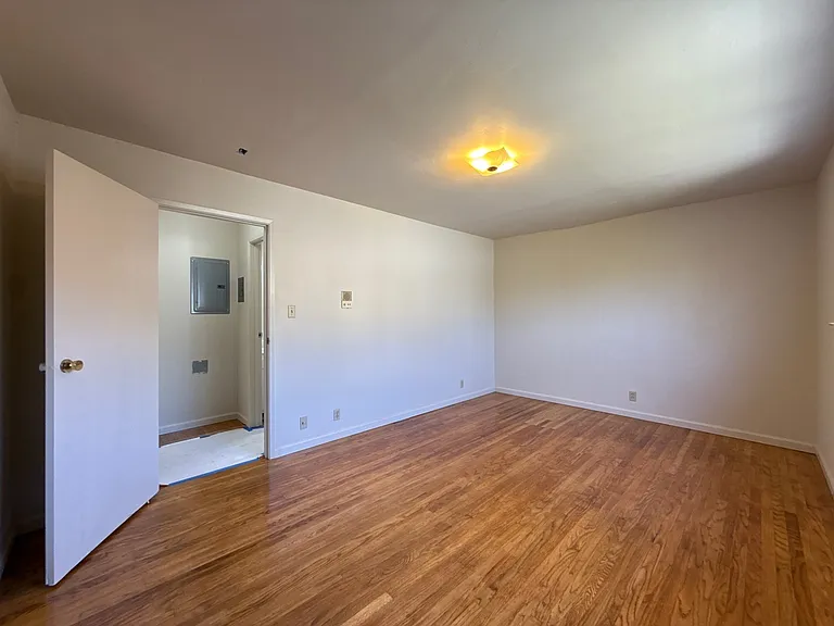 1816 Stuart St #1818 — Photo 34