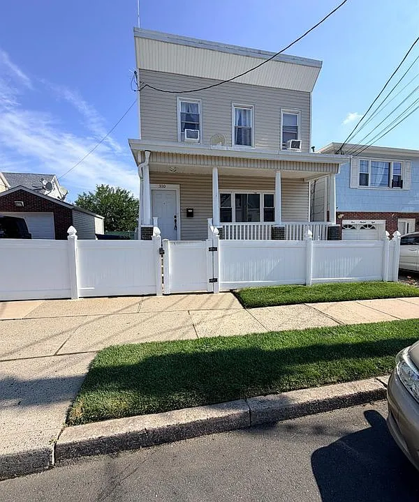 612 Johnstone St #310