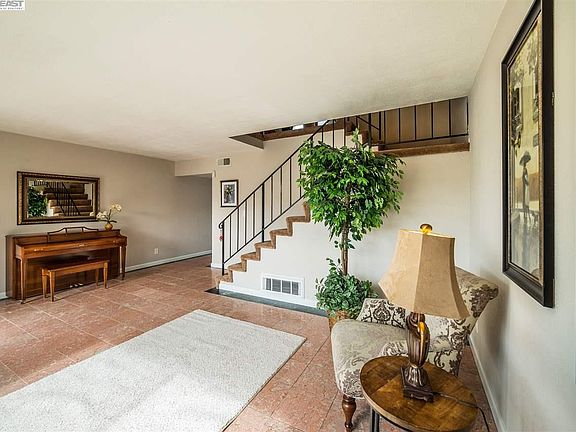 2nd image of 4323 Solano Way