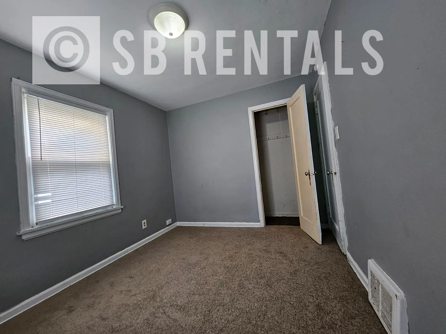 1422 College St — Photo 2