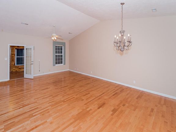 3rd image of 1012 Webster Groves Ln #1