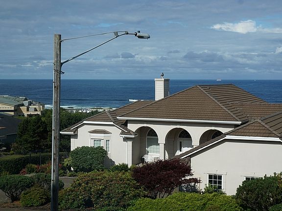 5th image of 4642 NW Pacific Ct