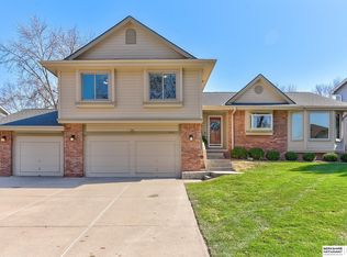 17023 Karen St, Omaha, NE 68135