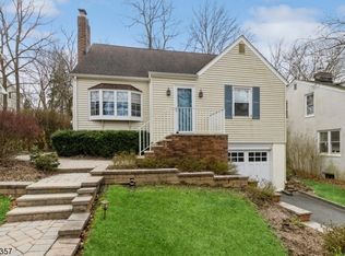21 Mountainview Rd, Chatham, NJ 07928