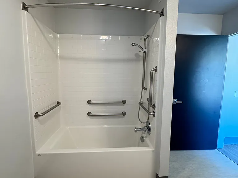Shasta Place Apartments — Photo 8