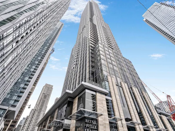 11 Yorkville Ave, Toronto, ON