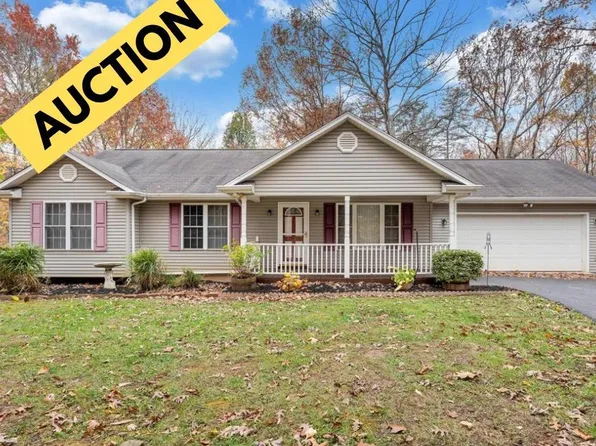 2161 Flint Hill Rd, Moneta, VA 24121