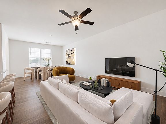 2nd image of 2060 Woodbine Way