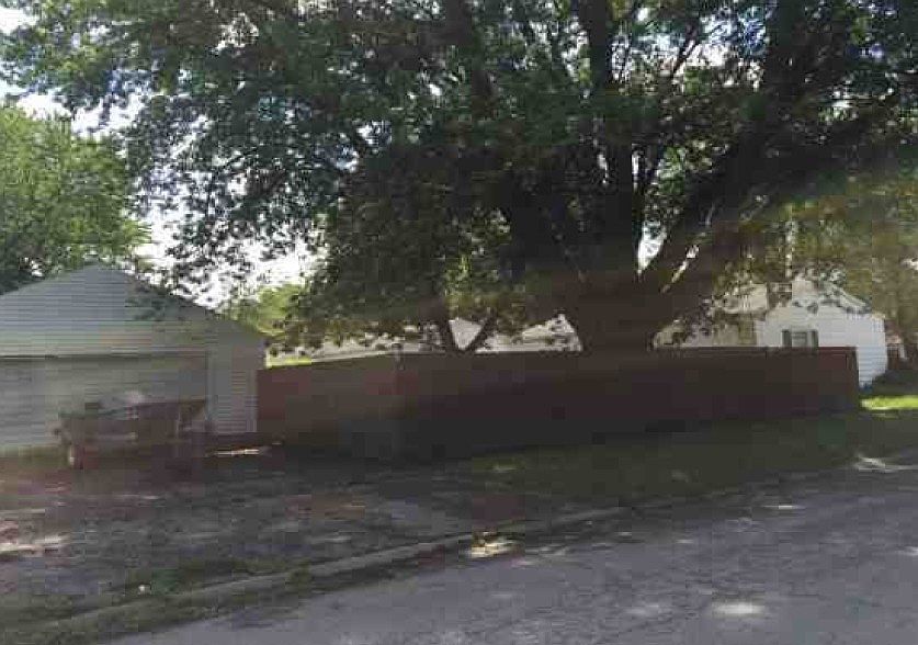 2nd image of 3400 E 21st Ave