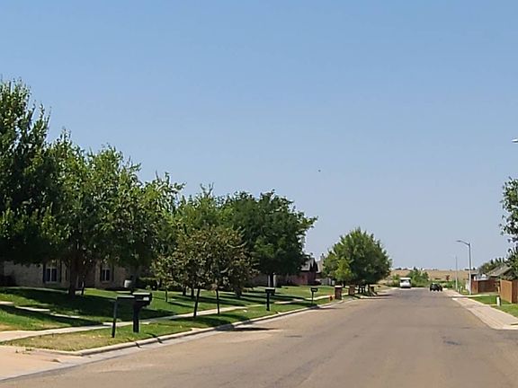 4th image of 9403 Buccola Ave