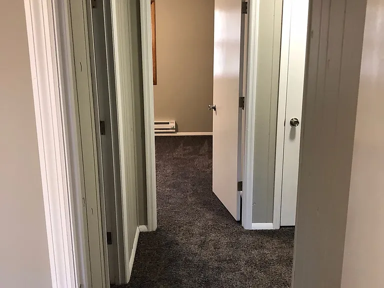 211 Martin Ct — Photo 9