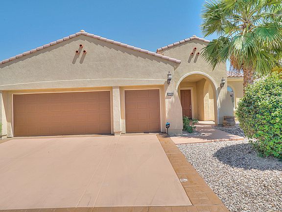3rd image of 40584 Calle Leonora