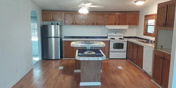 Kitchen with unique Texas Tile