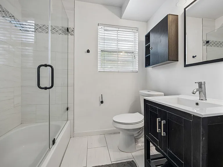 3237 Rosedale St #2 — Photo 13