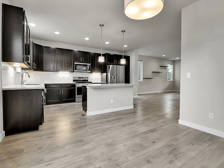 2350 S Troy Ct — Photo 15