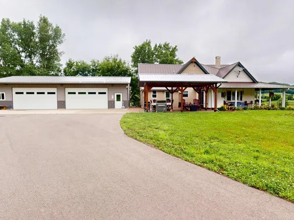 W25757 Bear Coulee Rd, Trempealeau, WI 54661
