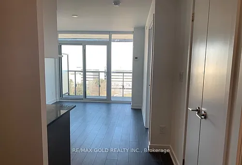 160 Flemington Rd #1208 Photo 1