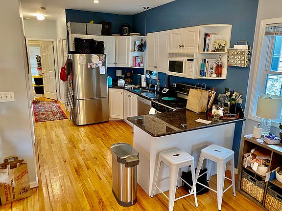 3rd image of 1616 N Bell Ave #C