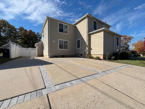 199 Willow St #A, East Brunswick, NJ 08816