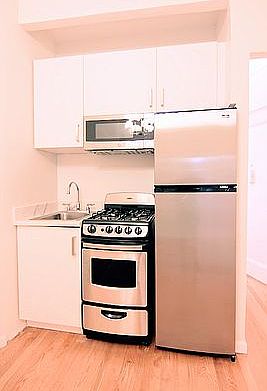 4th image of 70 E 7th St APT 2D